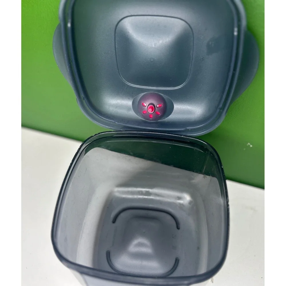 Tupperware CrystalWave Microwave Container Blue Square with Red Vent Lid 4 Cup